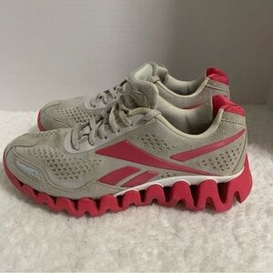 Reebok Zig Energy Running Shoes 71-J22339 Gray Neon‎ Pink Women's Size 8